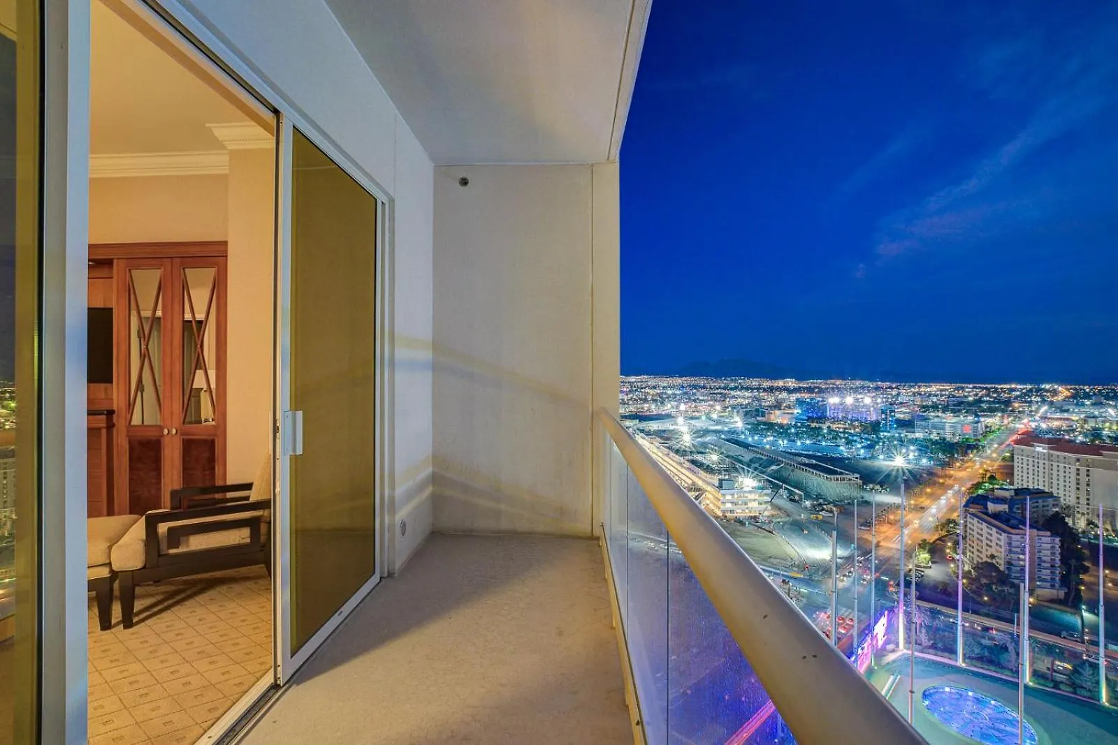 Incredible 1Bd 2Bth Suite Mgm Signature*Balcony View Las Vegas 0*,